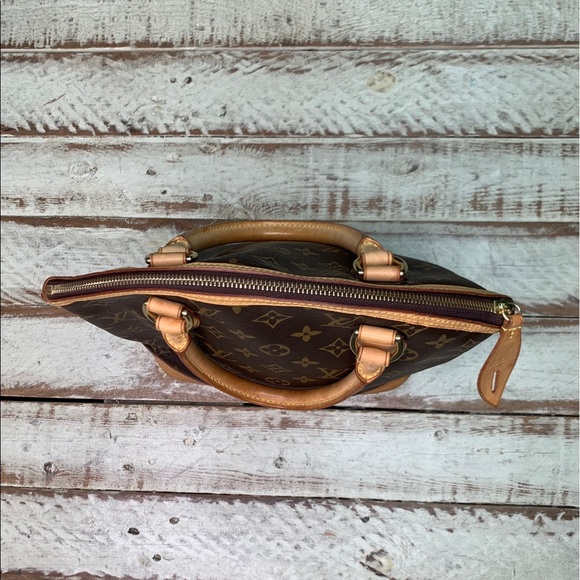 Louis Vuitton Lock It - Picture 3 of 7